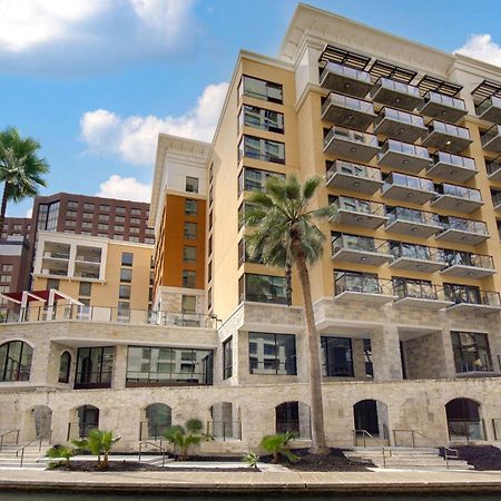 Hampton Inn & Suites San Antonio Riverwalk מראה חיצוני תמונה