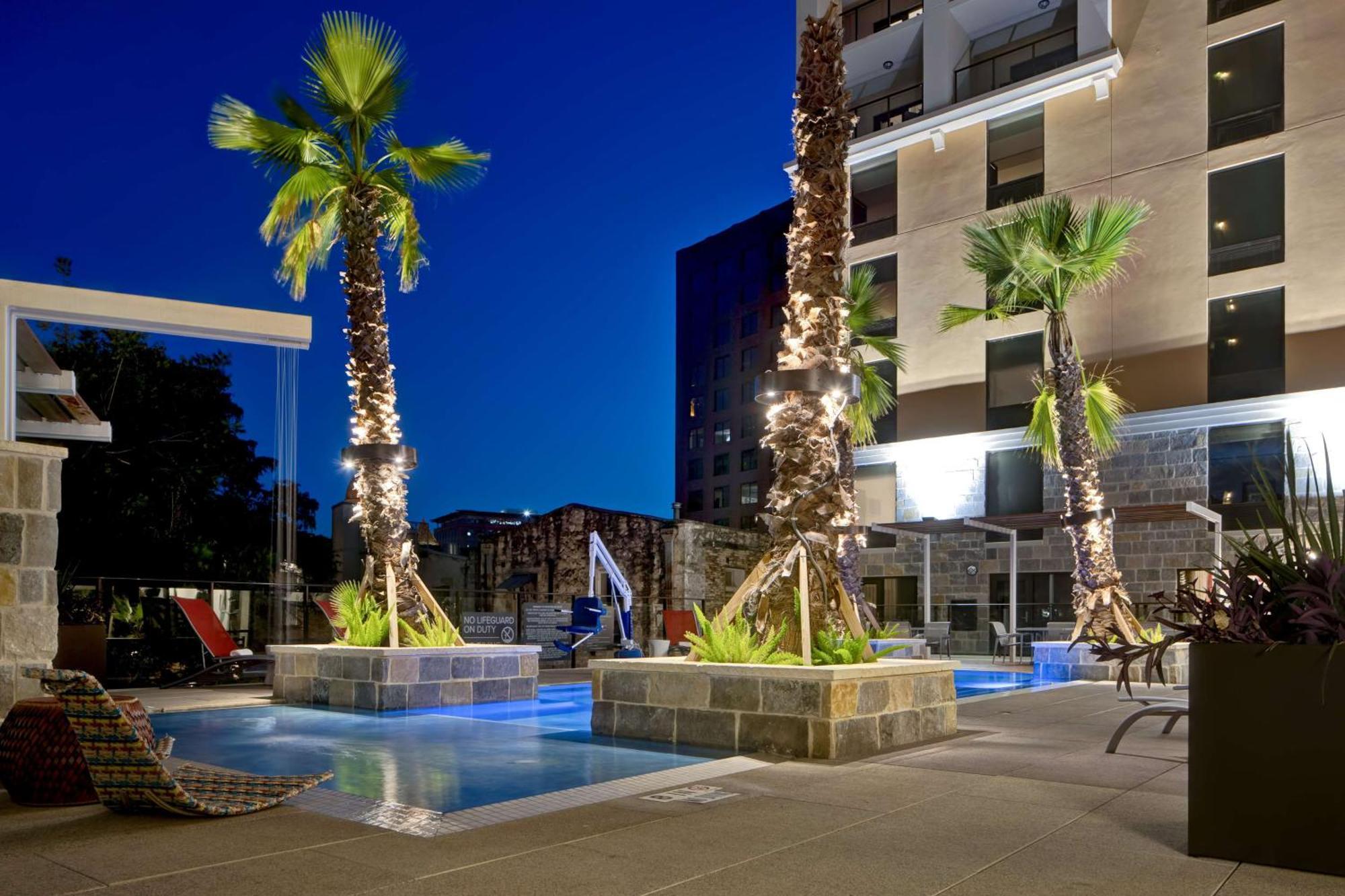 Hampton Inn & Suites San Antonio Riverwalk מראה חיצוני תמונה