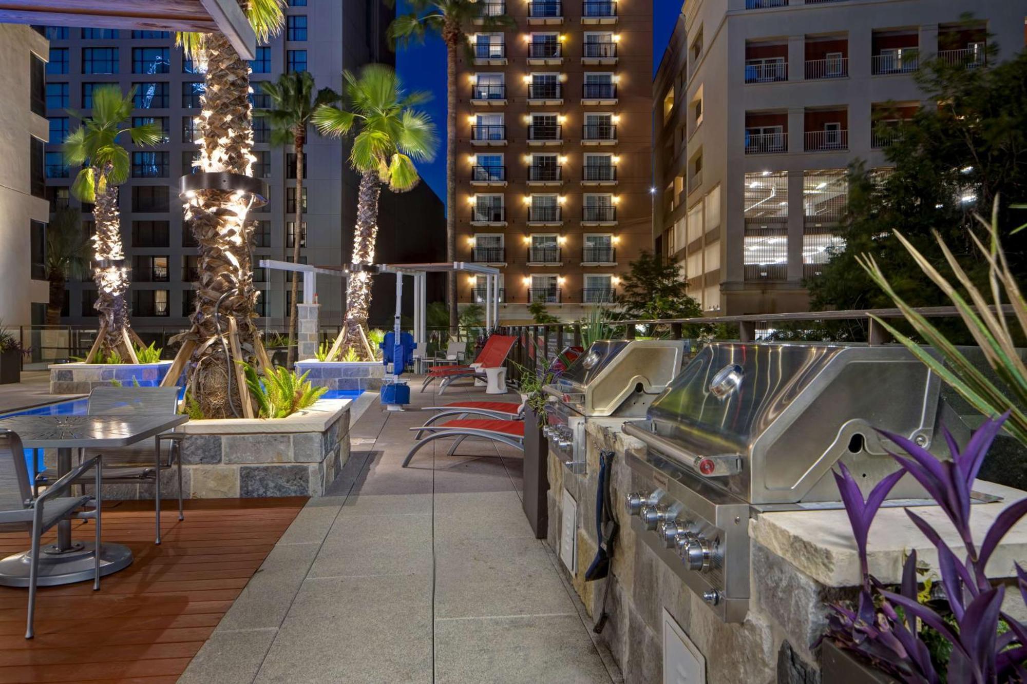 Hampton Inn & Suites San Antonio Riverwalk מראה חיצוני תמונה