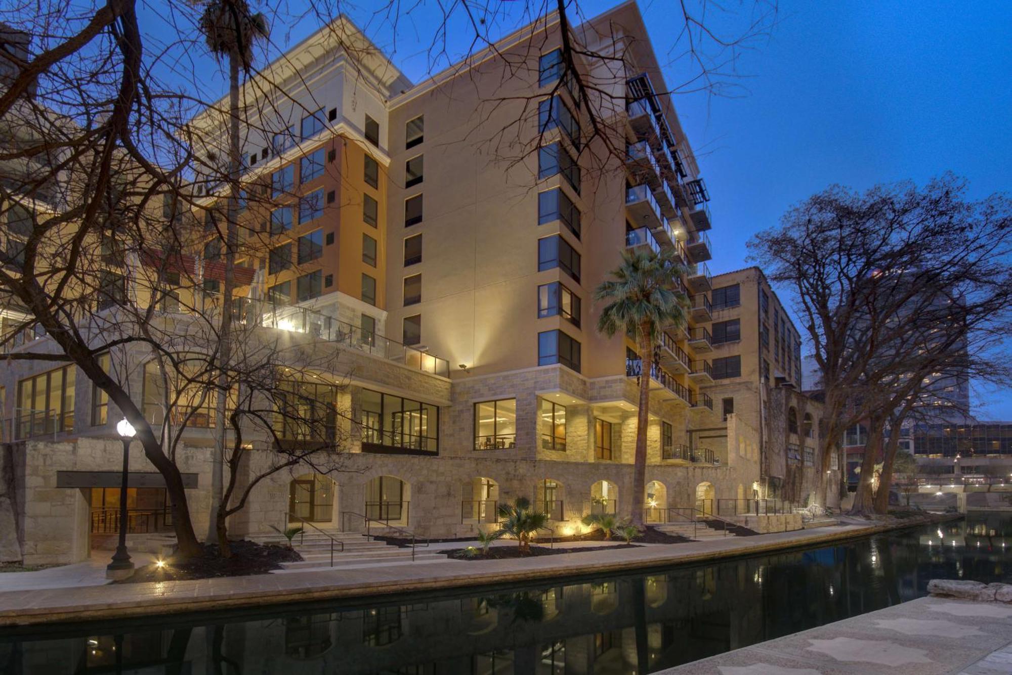 Hampton Inn & Suites San Antonio Riverwalk מראה חיצוני תמונה