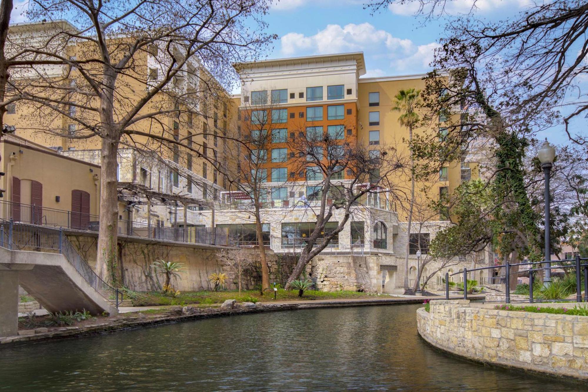 Hampton Inn & Suites San Antonio Riverwalk מראה חיצוני תמונה