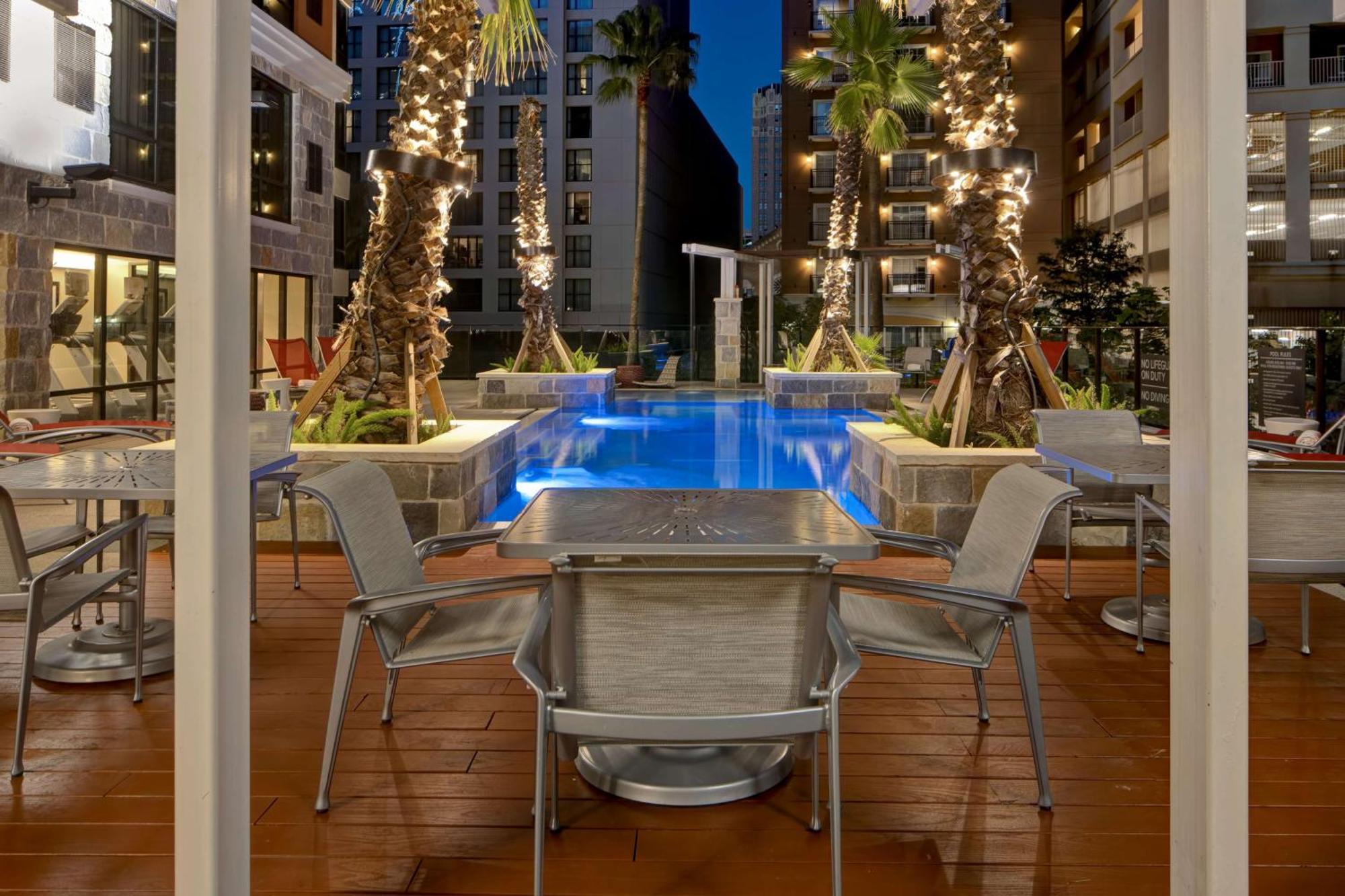 Hampton Inn & Suites San Antonio Riverwalk מראה חיצוני תמונה