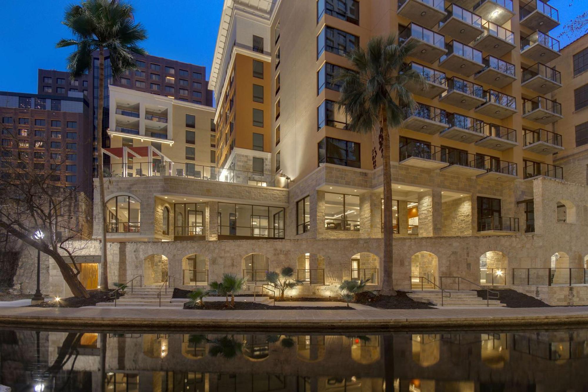 Hampton Inn & Suites San Antonio Riverwalk מראה חיצוני תמונה