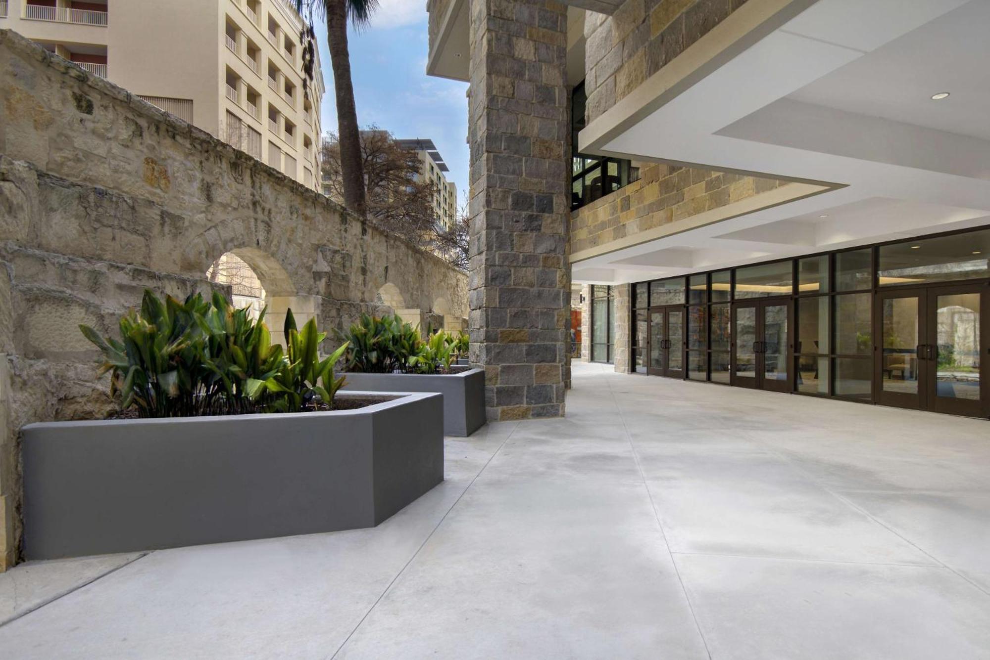 Hampton Inn & Suites San Antonio Riverwalk מראה חיצוני תמונה