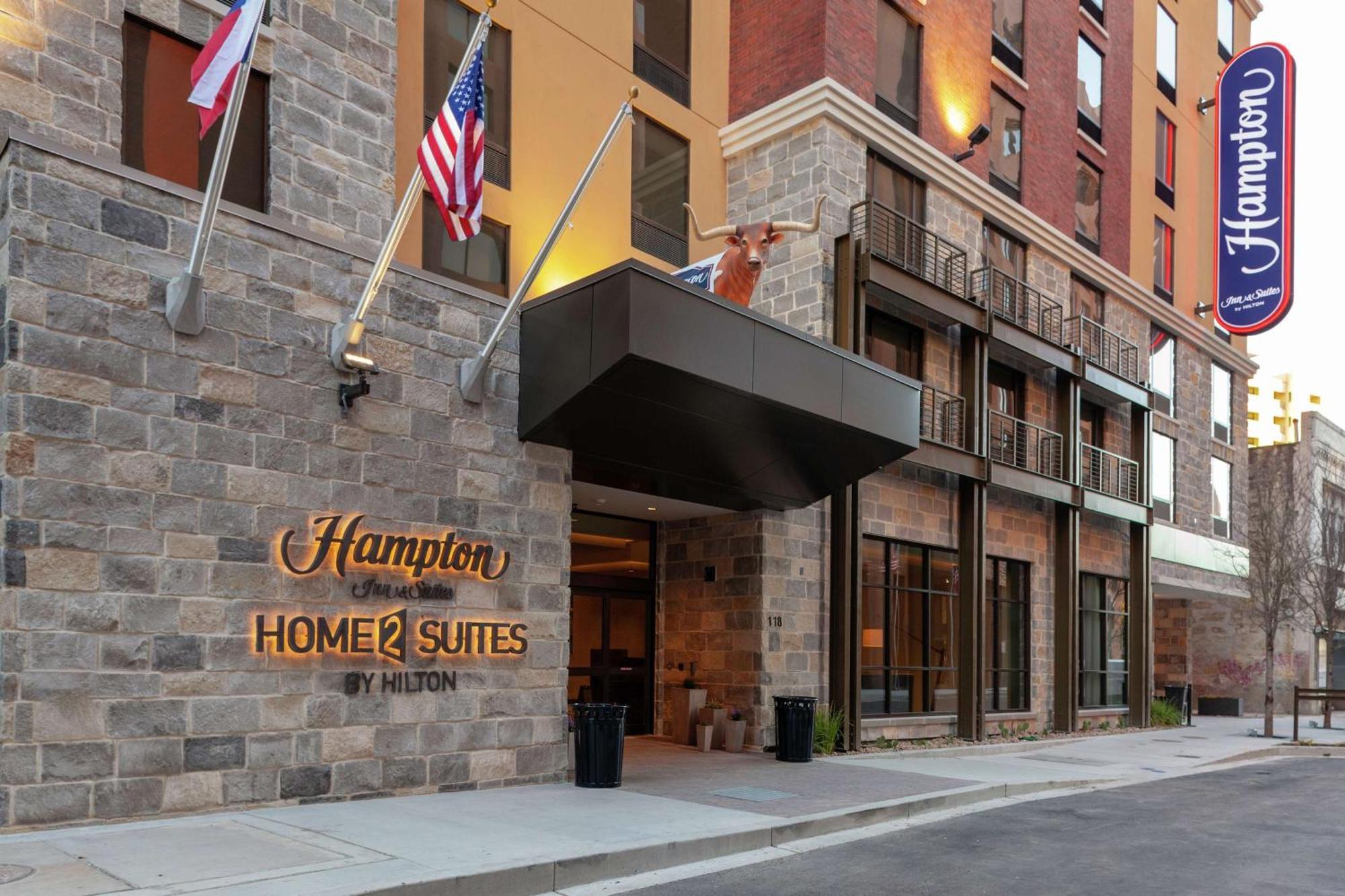 Hampton Inn & Suites San Antonio Riverwalk מראה חיצוני תמונה